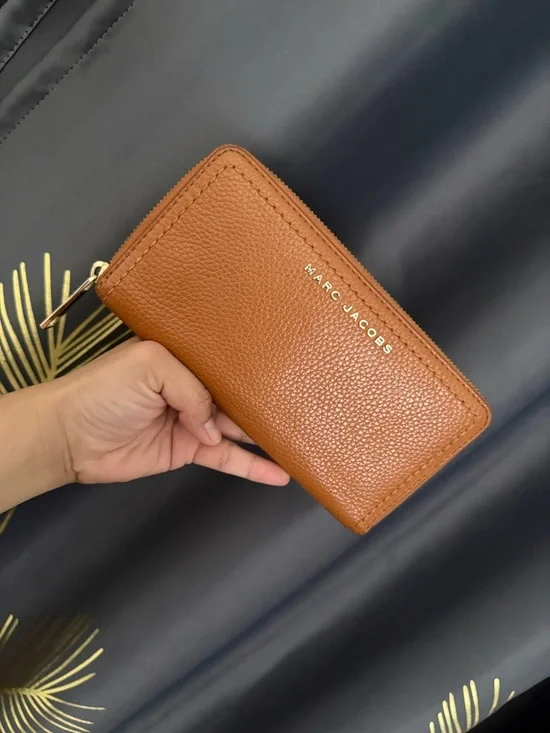 Marc Jacobs Pebbled Leather Zip Wallet in Cognac - Picture 1 of 7
